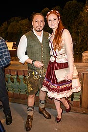 Barbara Meier Hallmann und Mann Klemens Hallmann Almauftrieb 2019 im Käfer Festzelt auf dem  186. Oktoberfest / Wiesn 2019 auf der Theresienwiese / Festwiese in München am 22.09.2019. (c.) Edition Sportiva